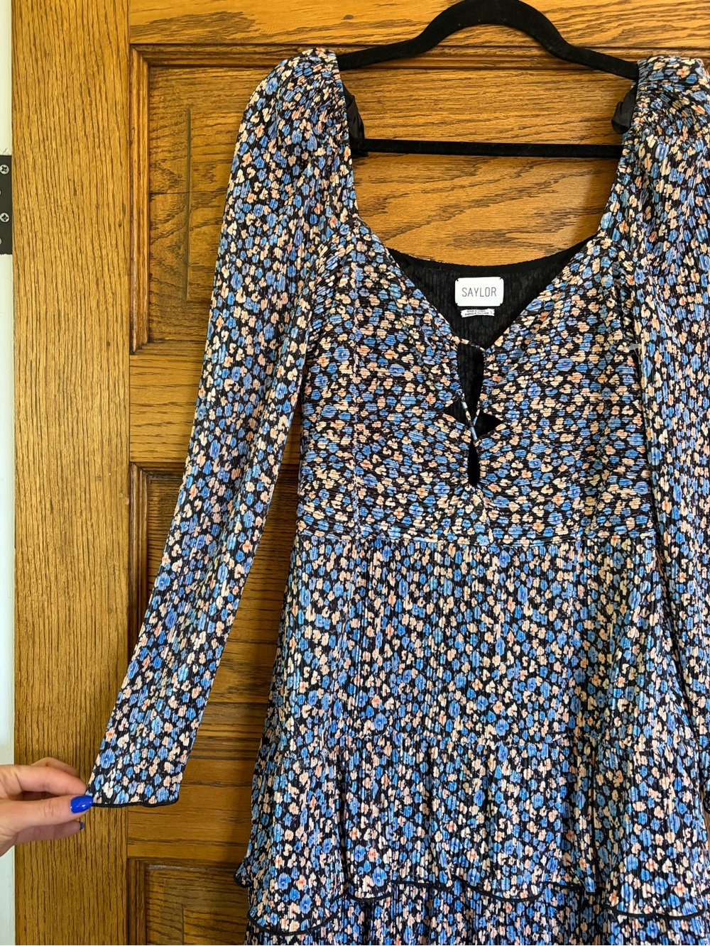 SAYLOR - Longsleeve Floral Mini Dress - Size Large